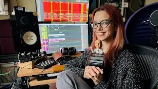 Independent artist takes you on a home studio tour!