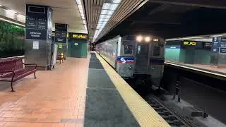 Silverliner lV train pulling into Jefferson Station.