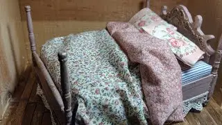 DOLLHOUSE BLANKET w/ALUMINIUM FOIL