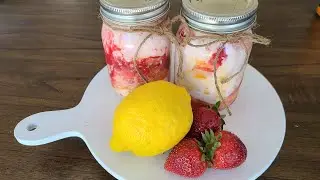 Easy Baking: Cake in a jar 🤪Lemon poke cake cheesecake with strawberries 🍓