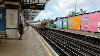 Metropolitan Line S8 Stock Blasts Through Neasden 26/10/20