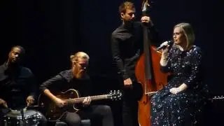 Adele - Don't You Remember (acoustic) - Bell Center - Montreal - September 30th 2016
