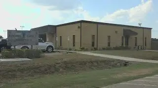 Hamshire-Fannett ISD sends email to parents of 8th grade class reading inappropriate book