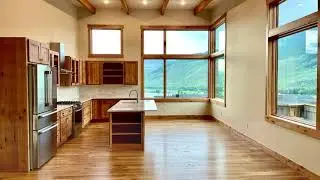 The Summit County Market continues to thrive!