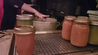 Listen 🤫 its our favorite sound of Fall.... jars popping!!!! Apple Pear sauce