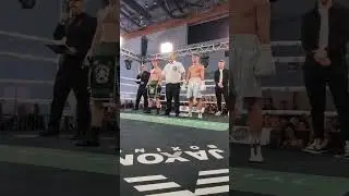 Дэнни Даффи делает счёт 3:0, обыграв Рики Старки по очкам