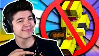 STOPPING A FLY HACKER! | Minecraft SOLO SKYWARS with PrestonPlayz