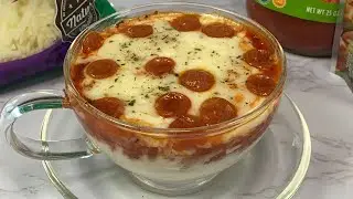 Microwave Pizza in a Mug
