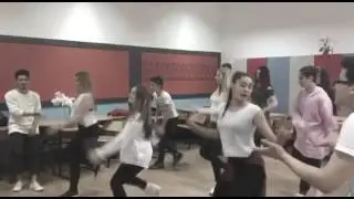 Like pentru Flashmob-ul Liceului Teoretic 