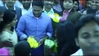 Grand welcome to YSRCP chief Jagan Mohan Reddy !! NRI YSRCP
