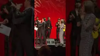 Coro Gospel It, Pasión Vega, Diana Navarro, Mari de Chambao, María Pelae, Teatro Cervantes
