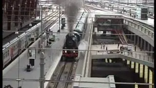 ANTWERP CENTRAL , THE FILM CREW TAKES SEVERAL SHOTS  OF THE STEAM TRAIN