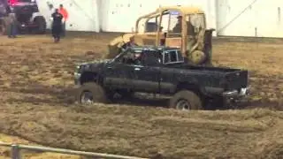 Mud Bogs: 4 and 6 cylinder class Astoria, Oregon 2015