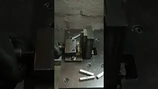 USING V-NOTCH CUTTING MACHINE TO GET CHARPY STEEL SQUARE BARS READY FOR TOUGHNESS VERIFICATION