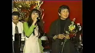 Mưa trên phố Huế: nghệ sĩ Minh Phụng và nữ nghệ sĩ Thanh Huyền, San Diego 2002