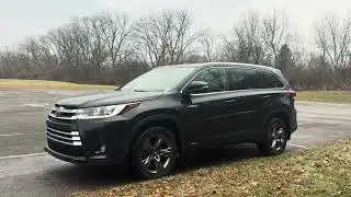 Pre-Owned 2017 Toyota Highlander Hybrid AWD 4D Sport Utility 26366A