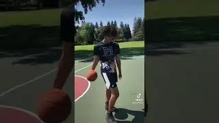The player with the high arc shot😂😭
