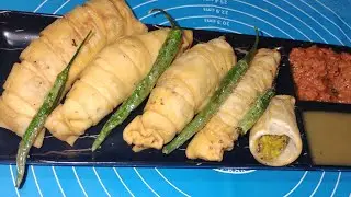 बाहर से क्रिस्पी अंदर से नरम ऐसे बनाएं घर पर समोसा रोल snacks🥖#Samosarollrecipe #viralYouTuberecipe 