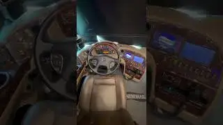 В отличном состоянии автодом Newmar Essex 2016 года выпуска продается по цене 288 800 долларов в ...