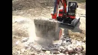 Simex CBE10 Crusher Bucket.wmv