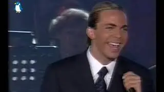Cristian Castro Azul (Acapulco 2001)