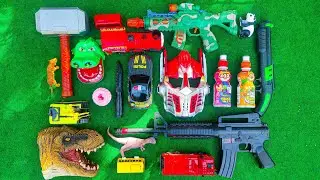 AK47 gun, M16 weapon, Glock pistol, Shotgun, Cowboy pistol, Revolver, Sniper Rifles, machine gun.