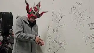 Jushin Thunder Liger signing the NJPW LA Dojo wall 2025!