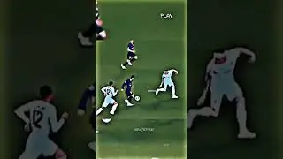 Smalling  is finished and  Messi destroyed a small team of Manchester United in 2018-2019🤯