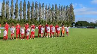 L'entr&eacute;e des joueurs sur le terrain: ES Plogonnec (R2) -  GSI Pontivy (N3)