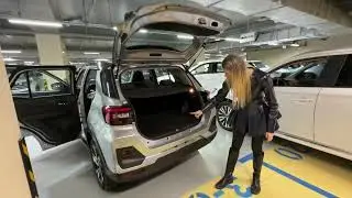 Малышка Toyota Raize. Лиса рулит