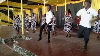 UTUKUFU KWAYA
