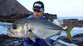 ROCK FISHING SPINNING HORSE-EYE JACK - INSHORE EXPERIENCE FISHING CAPE VERDE S&Atilde;O NICOLAU ISLAND