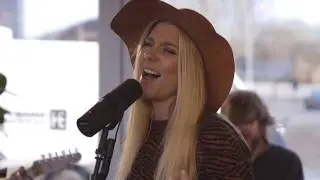 Louise L&eacute;mon - 