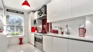 Photoplan 4K Property Slideshow Video - 8 Wellesley Road, W6