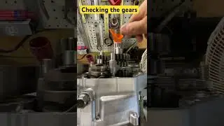 Installing Kx250 transmission #kx250 #kawasaki #enginerebuild #dirtbike #shorts #shortsfeed