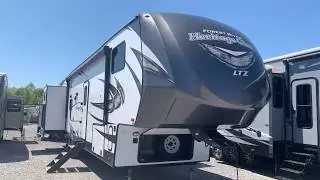 2019 356QB Wildwood Heritage Glen LTZ 5th