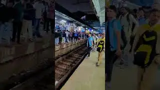 Local train waiting public crowd 📍 #mumbai #travel #local #train #trending #edit #editing