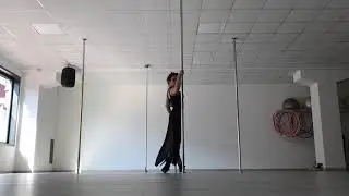 Aryanna_spinning pole flow to Sweet Dreams by Marilyn Manson