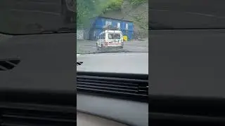 pauri to delhi taxi service