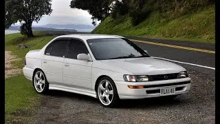STOCK INTERIOR OF TOYOTA COROLLA AE101 OR 98 COROLLA.