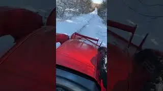 Trying out the new Kioti CH 3510 SE with snow blade and tire chains all 4 wheels. 🍻😊🎸