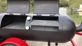 250 Gallon - Walk Up Trailer (Moberg Smokers)