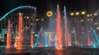 EPIC UNIVERSE COSMOS FOUNTAIN SHOW #epic #lightshow #fountainshow #epicuniverse #show 