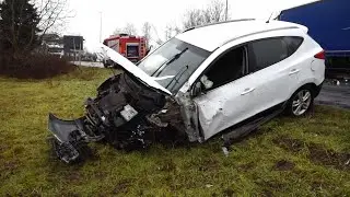 Frontale sulla circonvallazione di Vigevano: il video dei soccorsi