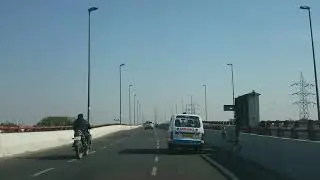 Driving on the Barapullah corridor in New Delhi