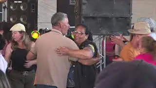 V&Aacute; EMBORA TRISTEZA / A PRIMEIRA VEZ - AUGUSTO CAMARGO AO VIVO na FESTA DO CHURRASCO DE BAG&Eacute;