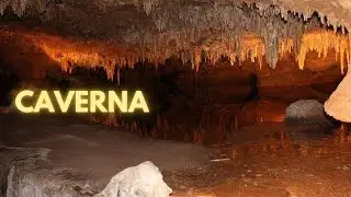 Caverna e &aacute;gua pingando