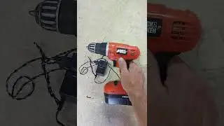 шурупов&euml;рт Black&Decker