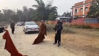 THÁNH MÕM BỊ CS TR.UY L.ÙNG, VỪA NÚP LÙM VỪA PHÁT LỆNH TỔNG TẤN CÔNG, ĐƯỢC KHÁN GIẢ KHEN HÀI V.Ã.I