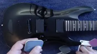 Fret Cleaning/Polishing With Micro Mesh Pads